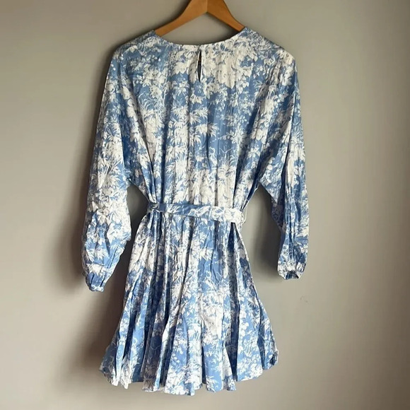 NEW Wayf ALTONIA BOTANICAL PRINT SWING DRESS IN BLUE TOILE - Picture 3 of 12